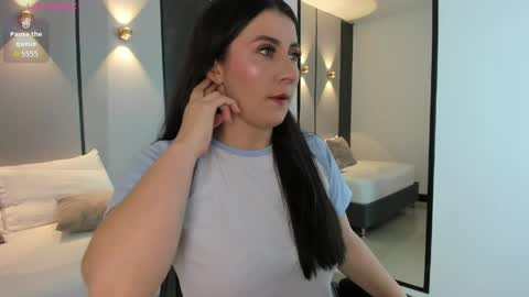 M I A  online show from April 7, 2:23 am