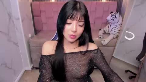 Snapshot of mia_collins_b chatting on October 8, 1:20 pm mia_collins_b online show from October 8, 1:20 pm