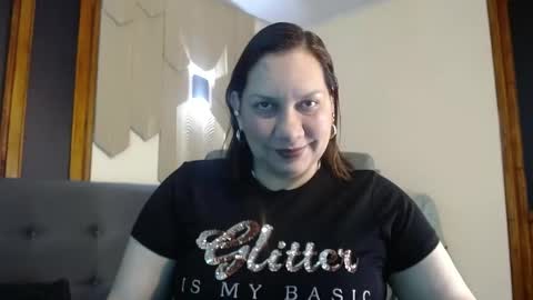 Mia online show from April 15, 3:35 am