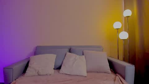 Sarah Luna online show from February 13, 7:43 pm