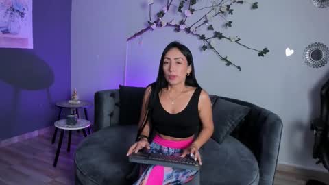 mia_davis__ online show from March 12, 11:38 am