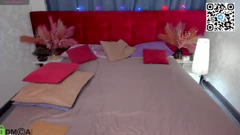 Snapshot of mia_e1fie chatting on April 19, 10:56 pm mia_e1fie online show from April 19, 10:56 pm