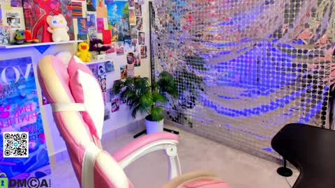 Mia online show from April 6, 3:26 am