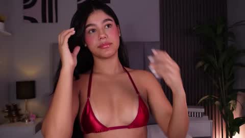 Mia  online show from March 30, 12:39 pm