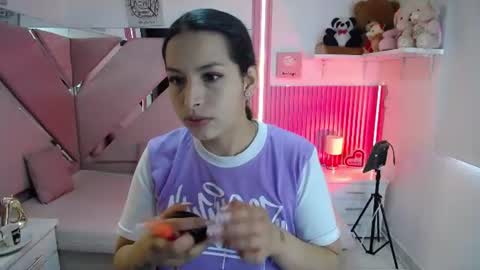 Snapshot of mia_garcia28 chatting on June 13, 3:21 pm mia_garcia28 online show from June 13, 3:21 pm