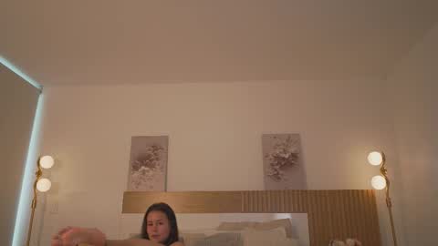   online show from December 20, 9:11 pm