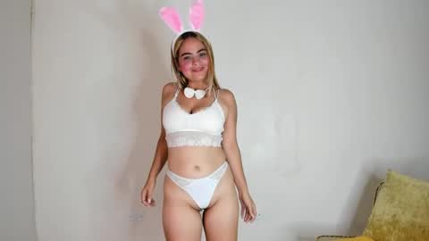Snapshot of mia_hansper chatting on December 30, 11:38 pm Mia online show from December 30, 11:38 pm