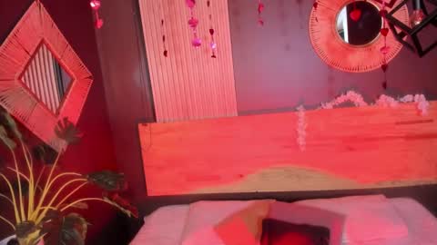 Val  online show from December 21, 11:39 am