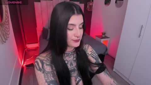 Val  online show from April 15, 8:09 pm