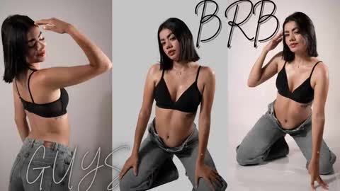 Mia online show from January 8, 3:42 am