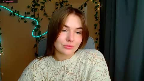 mia_lemm online show from February 9, 6:06 am
