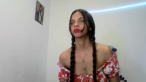 mia lucy 21 online show from October 10, 8:30 pm