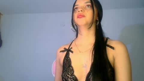 Snapshot of mia_lucy_21 chatting on June 4, 7:03 am mia lucy 21 online show from June 4, 7:03 am