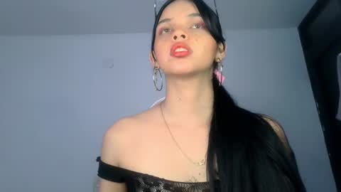 Snapshot of mia_lucy_21 chatting on June 28, 5:13 am mia lucy 21 online show from June 28, 5:13 am