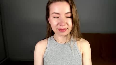 Mia online show from May 30, 6:43 am