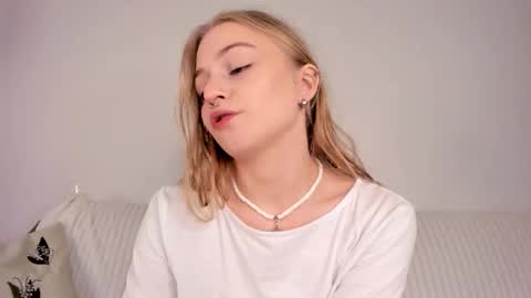 Mia here Appreciate your support online show from February 13, 11:12 pm