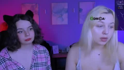 mia_mooon_ online show from April 17, 9:01 am