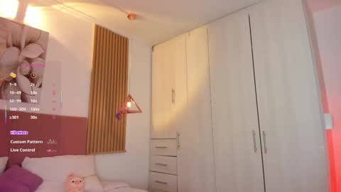 Mia Nevaeh - follow me online show from March 19, 8:46 pm