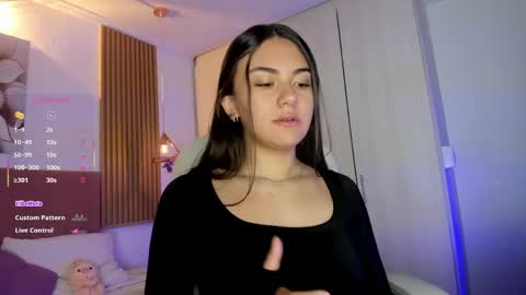 Mia Nevaeh - follow me online show from June 4, 8:26 pm