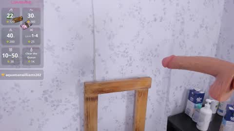 mia novoa online show from March 7, 11:02 pm