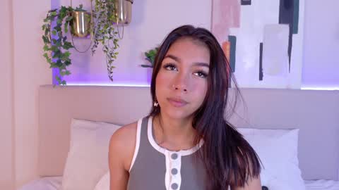 mia_oconner online show from January 16, 11:26 am