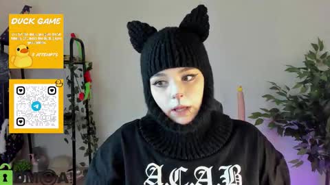 Mia online show from January 17, 1:10 am