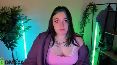 Mia online show from March 4, 12:38 am