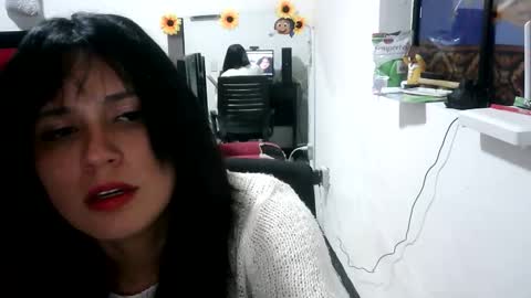 mia_robeerts online show from March 5, 9:11 pm