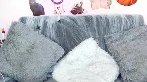 Mia Roux online show from October 16, 7:48 pm