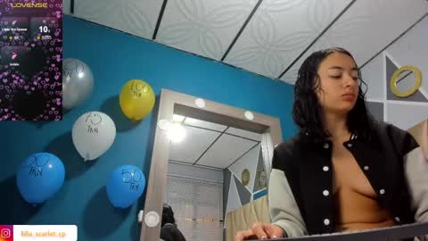 Snapshot of mia_scarlet69 chatting on May 6, 12:32 pm MIA HOT online show from May 6, 12:32 pm