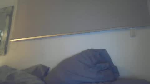 Mia online show from March 25, 10:05 pm