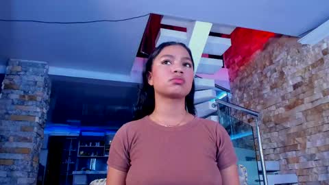 Mia steele online show from March 18, 6:11 pm