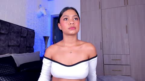 Mia steele online show from April 6, 7:26 pm