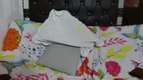 Snapshot of mia_vega1 chatting on February 7, 10:57 pm mia_vega1 online show from February 7, 10:57 pm