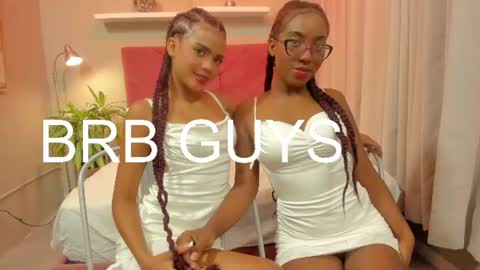 Snapshot of mia_velve chatting on June 25, 11:26 am Mia online show from June 25, 11:26 am