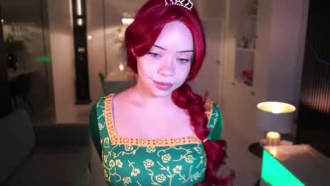 VixenMia online show from October 12, 2:32 am