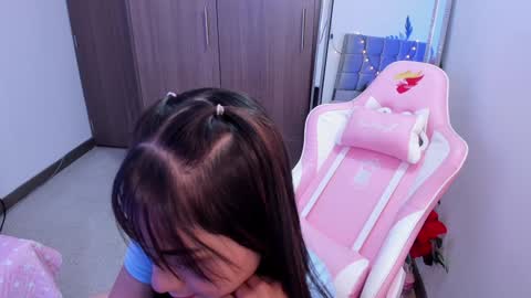 Snapshot of miaa_06 chatting on January 9, 11:45 pm mia nicolle online show from January 9, 11:45 pm