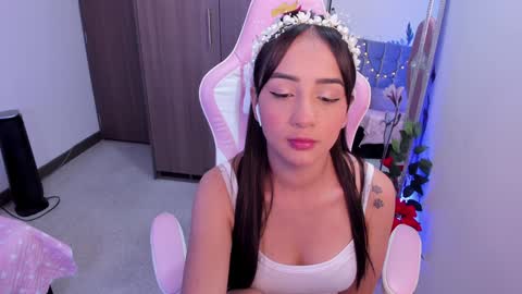 Snapshot of miaa_06 chatting on January 16, 2:51 am mia nicolle online show from January 16, 2:51 am