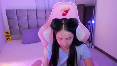 Snapshot of miaa_06 chatting on September 18, 11:18 pm mia nicolle online show from September 18, 11:18 pm