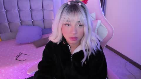 Snapshot of miaa_06 chatting on September 20, 2:45 am mia nicolle online show from September 20, 2:45 am