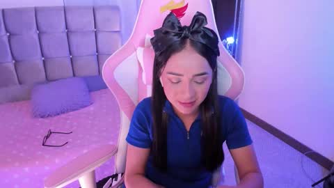 Snapshot of miaa_06 chatting on September 22, 2:57 am mia nicolle online show from September 22, 2:57 am