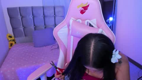 Snapshot of miaa_06 chatting on October 4, 2:31 am mia nicolle online show from October 4, 2:31 am