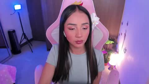 Snapshot of miaa_06 chatting on November 20, 3:07 am mia nicolle online show from November 20, 3:07 am