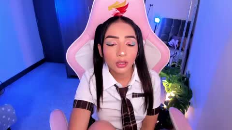 Snapshot of miaa_06 chatting on June 7, 1:10 am mia nicolle online show from June 7, 1:10 am