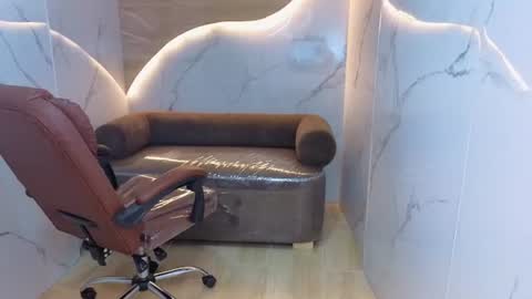 Snapshot of miaa_cn chatting on July 1, 1:24 pm miaa_cn online show from July 1, 1:24 pm