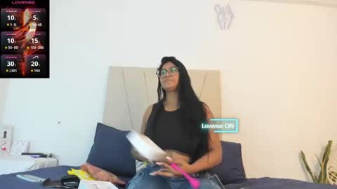 Mia  online show from September 24, 11:57 am