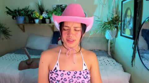 Snapshot of miaa_rose__ chatting on October 24, 9:22 pm Miaa online show from October 24, 9:22 pm