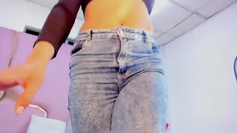 miaacarterss online show from June 27, 4:50 am