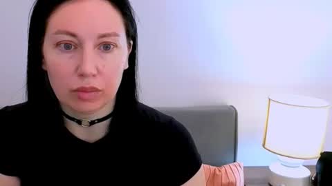 Mia online show from March 1, 7:21 am