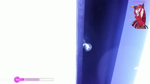 Snapshot of miaalove_ chatting on November 18, 12:42 pm MIA LOVE online show from November 18, 12:42 pm